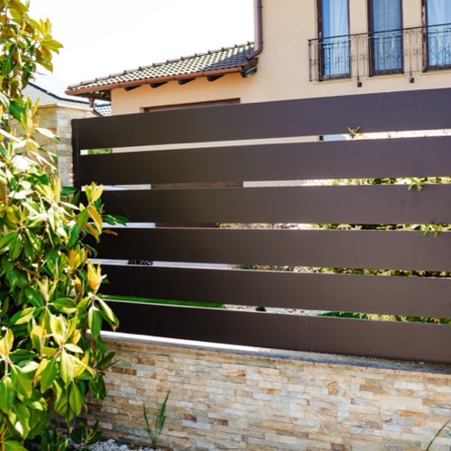 Clôture en aluminium - RAL 8019